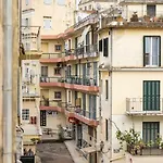 Corfu Downtown 公寓 *